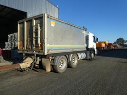 2008 Volvo Fm480 WHITE