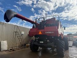 2010 CASE IH 7120 red