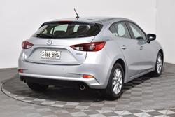 2017 Mazda
3 Touring