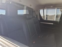 2018 Toyota
                Hilux SR5