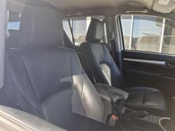 2018 Toyota
                Hilux SR5
