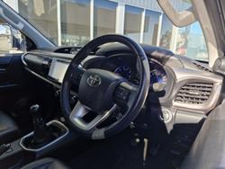 2018 Toyota
                Hilux SR5