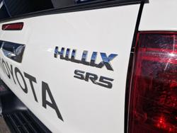 2018 Toyota
                Hilux SR5
