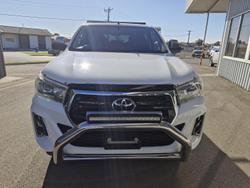 2018 Toyota
                Hilux SR5