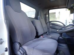 2015 ISUZU NPR 400 WHITE