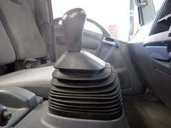 2015 ISUZU NPR 400 WHITE