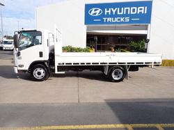 2015 ISUZU NPR 400 WHITE