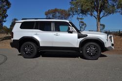 2024 Toyota
                Landcruiser Prado GXL