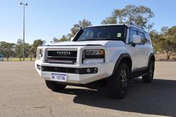 2024 Toyota
                Landcruiser Prado GXL