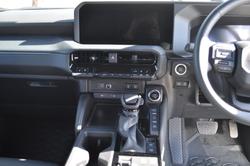 2024 Toyota
                Landcruiser Prado GXL