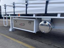 2006 TopStart/MaxiTrans St3 34 Pallet Drop On Double Drop Deck Fridge Mezzanine