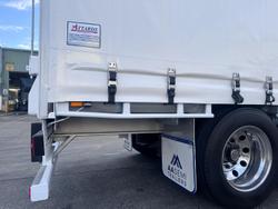 2006 TopStart/MaxiTrans St3 34 Pallet Drop On Double Drop Deck Fridge Mezzanine