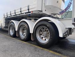 2006 TopStart/MaxiTrans St3 34 Pallet Drop On Double Drop Deck Fridge Mezzanine