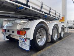 2006 TopStart/MaxiTrans St3 34 Pallet Drop On Double Drop Deck Fridge Mezzanine