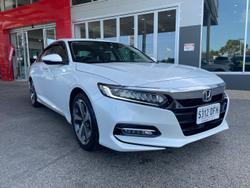 2022 Honda
Accord VTi-LX