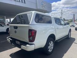 2024 Nissan Navara ST