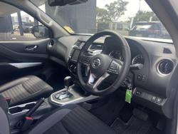 2024 Nissan Navara ST