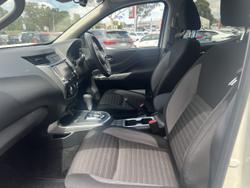 2024 Nissan Navara ST