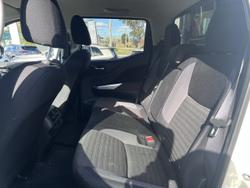 2024 Nissan Navara ST