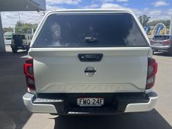 2024 Nissan Navara ST