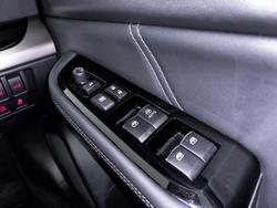 2017 Subaru
Outback 2.5i Premium