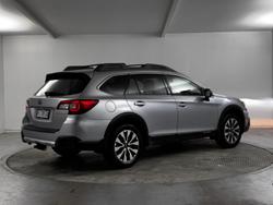 2017 Subaru
Outback 2.5i Premium