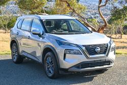 2024 Nissan
X-TRAIL ST