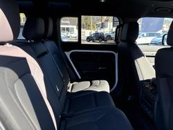 2025 Land Rover Defender 110 P400 X-Dynamic SE L663 MY25.5 AWD Fuji White
