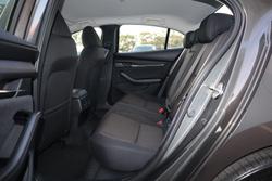 2025 Mazda
3 G20 Evolve
