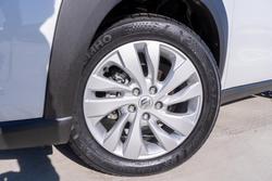 2023 Suzuki
                S-Cross GL+