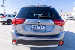 2017 Mitsubishi
Outlander LS