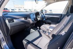 2017 Mitsubishi
Outlander LS