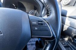 2017 Mitsubishi
Outlander LS
