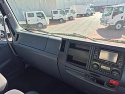 2012 Isuzu Trucks FVL1400 14 Pallet Tautliner and Lift