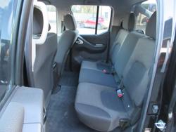 2013 Nissan
Navara ST
