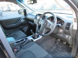 2013 Nissan
Navara ST