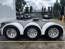 2022 Maxitrans
                St3 Lead A 12 Pallet Drop Deck Mezz