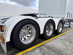 2022 Maxitrans
                St3 Lead A 12 Pallet Drop Deck Mezz