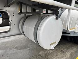 2022 Maxitrans
                St3 Lead A 12 Pallet Drop Deck Mezz