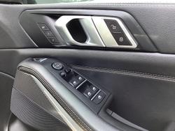 2019 BMW
                X5 xDrive25d