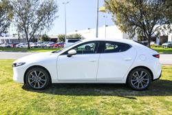 2025 Mazda 3 G20 Evolve