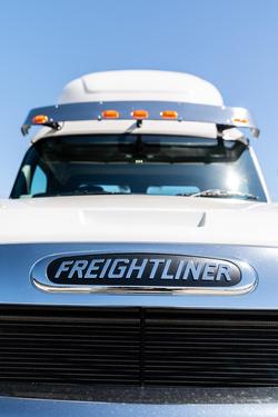 2024 Freightliner Cascadia 126 White
