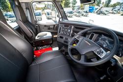 2024 Freightliner Cascadia 126 White