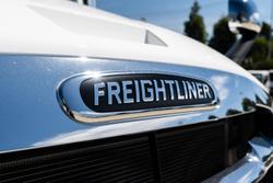2024 Freightliner Cascadia 126 White