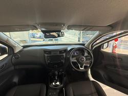 2025 Nissan
Navara PRO-4X