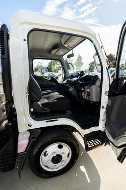 2025 Fuso Canter 515 Alloy Tray White