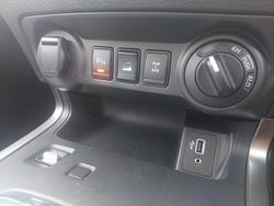 2024 Nissan
Navara Black Edition