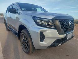 2024 Nissan Navara Black Edition