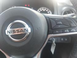 2024 Nissan
Navara Black Edition