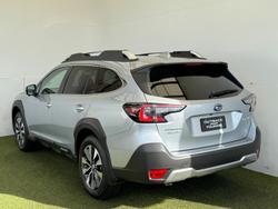 2025 Subaru
Outback AWD Touring XT